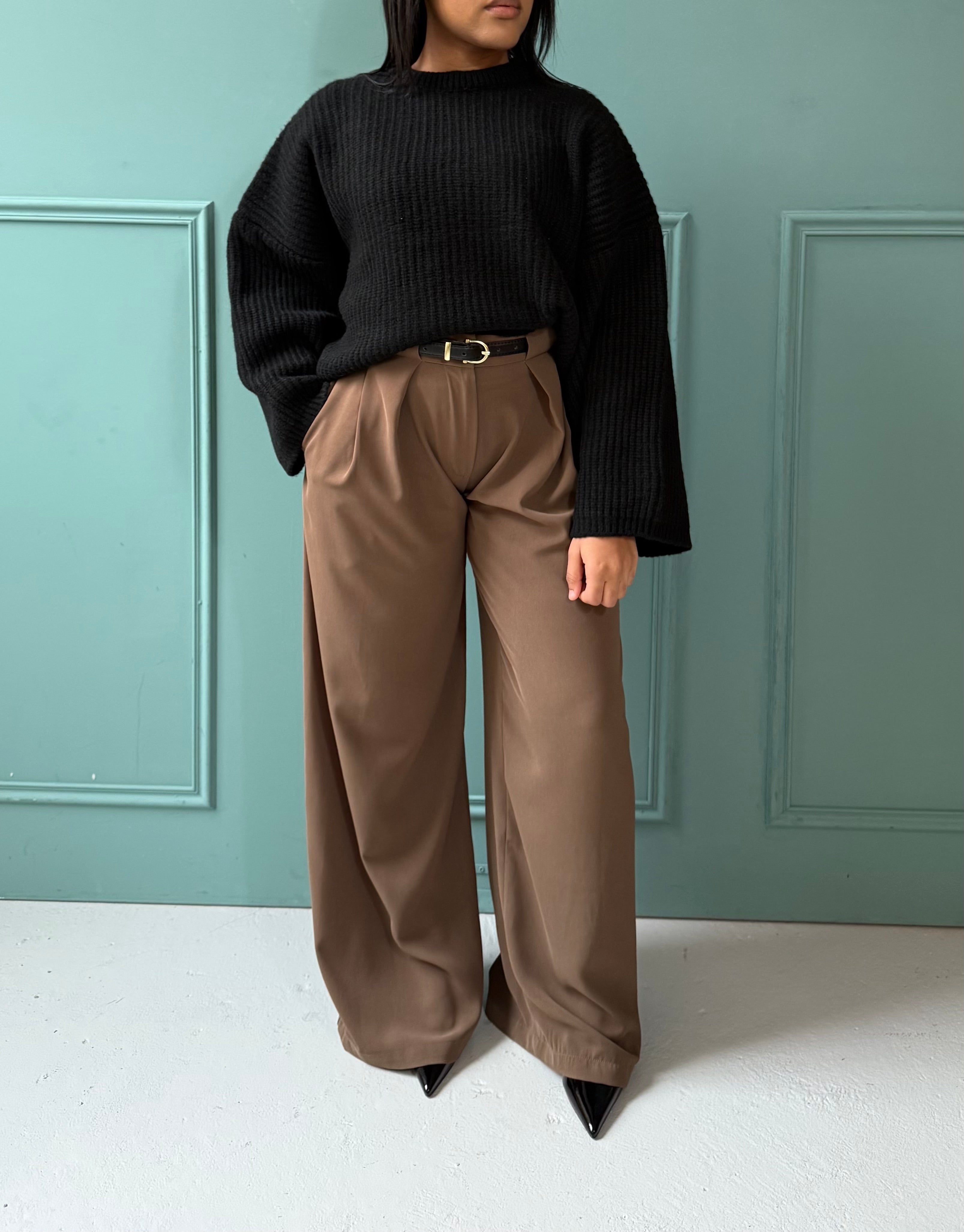 PULL EN TRICOT DAHLIA NOIR