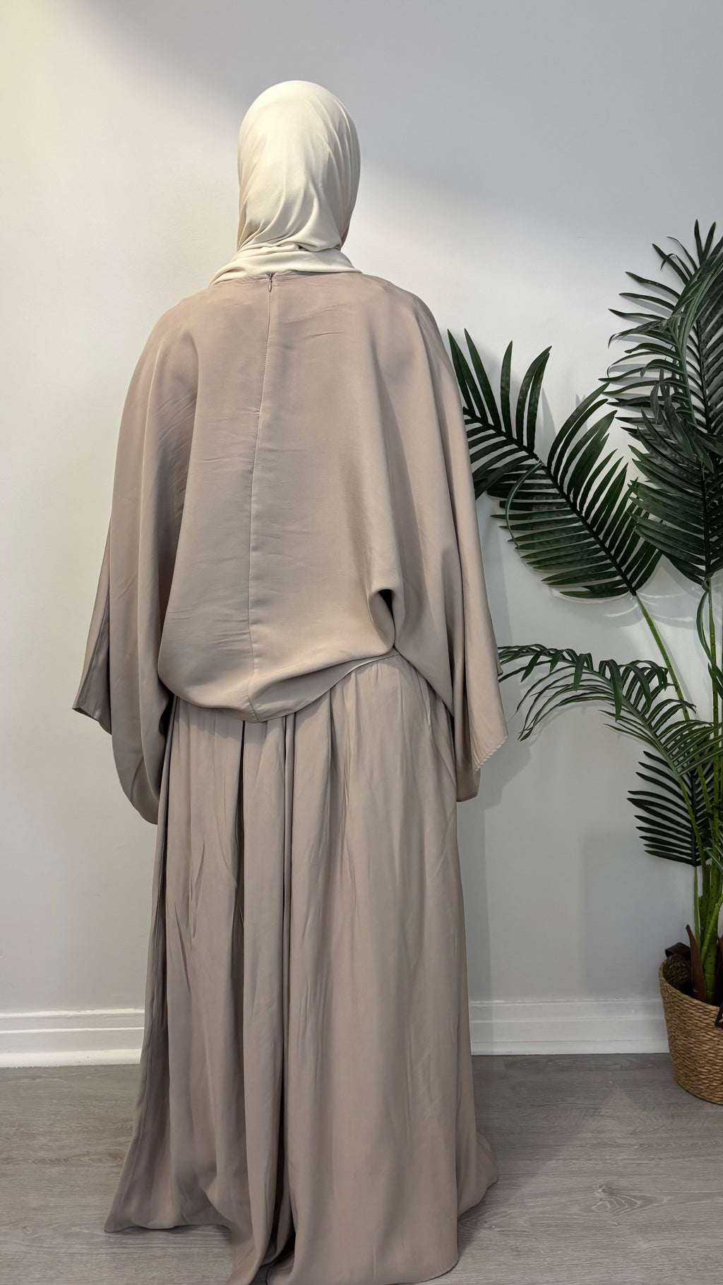 Ensemble LIVA taupe deux pièces